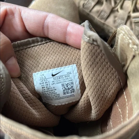 Nike Tan Tactical Boots - Picture 4 of 5